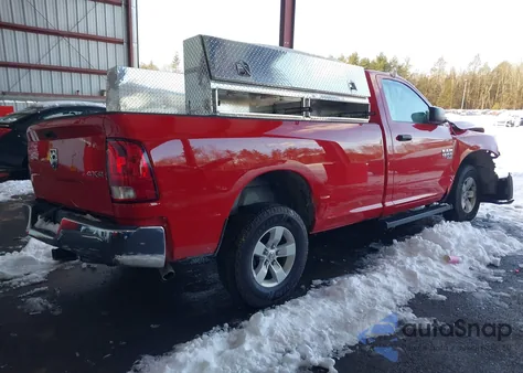 2022 Ram 1500 Classic Tradesman 4X4 8' Box z USA, uszkodzony, nr VIN 3C6JR7DGXNG425102